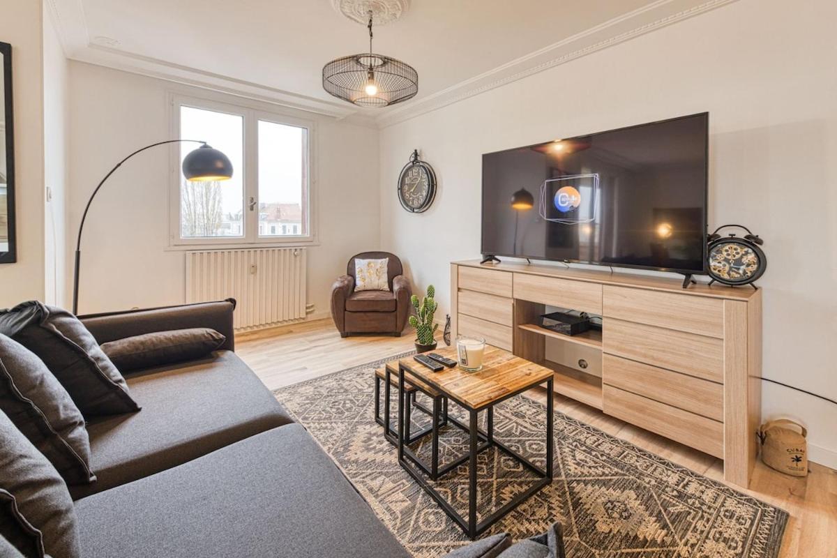 Magnificent Apartment, 4 Bedrooms, Fiber Wifi Grenoble Bagian luar foto