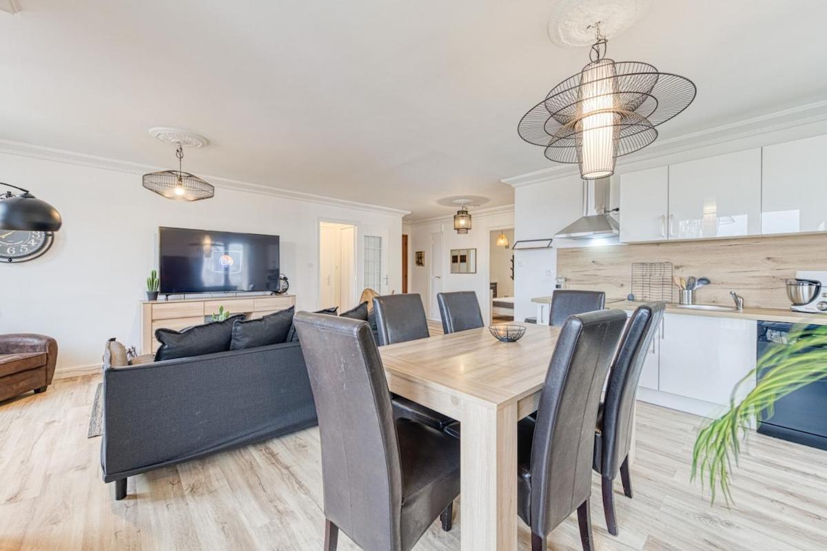 Magnificent Apartment, 4 Bedrooms, Fiber Wifi Grenoble Bagian luar foto