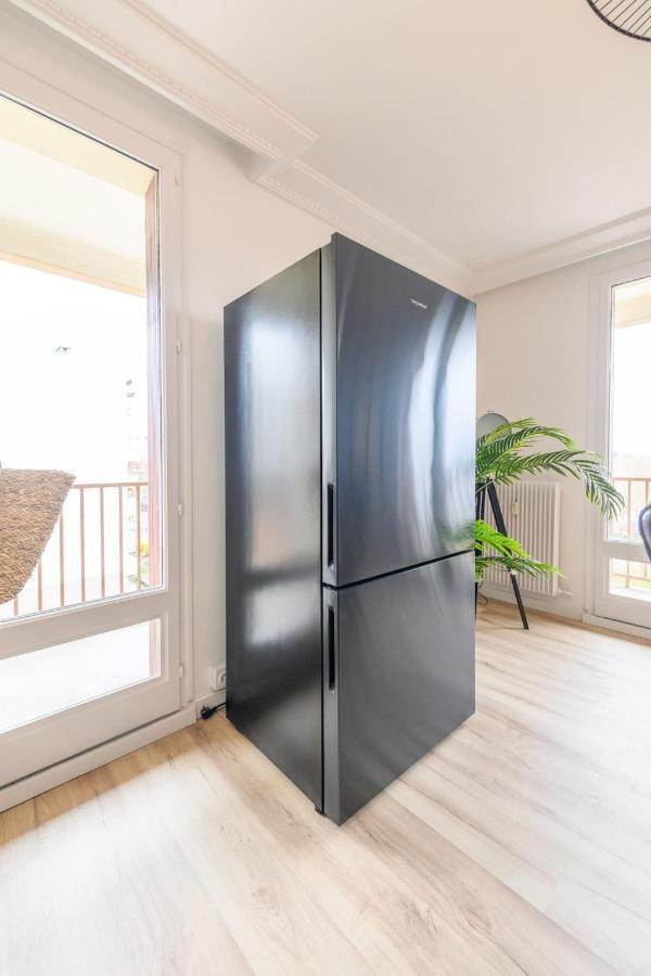 Magnificent Apartment, 4 Bedrooms, Fiber Wifi Grenoble Bagian luar foto